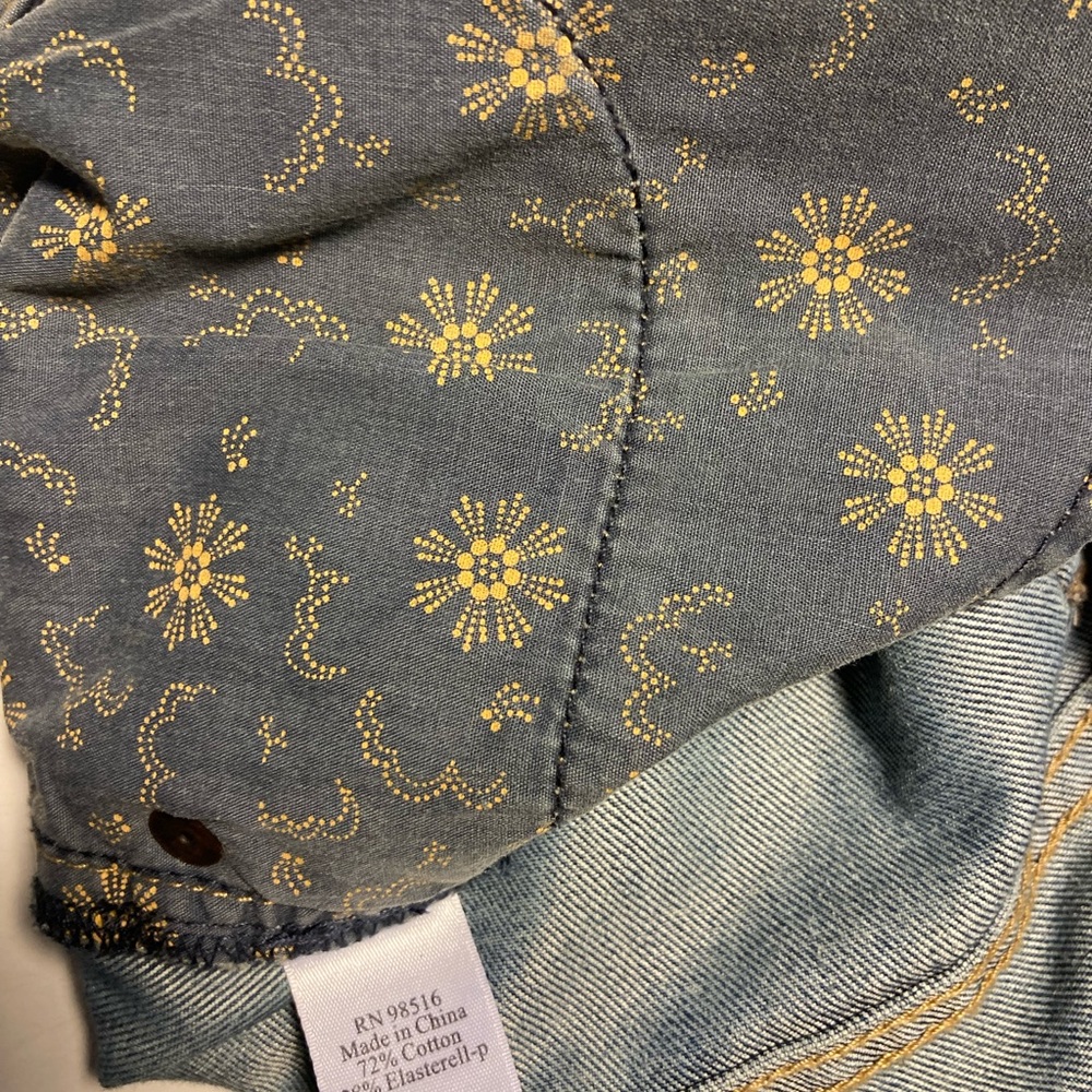 Jeans - Picture 3 of 4